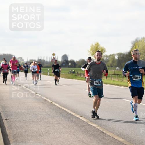 12.04.2026 - 45. Internationalen Wilhelmsburger Insellauf Dr. Thomas Lammeyer http://msf.ph/oto/9445034 12.04.2026 10:20:59 Laufen 3695, 5039 meine-sportfotos.de