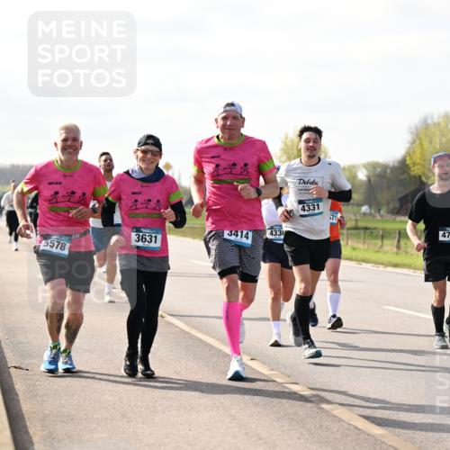 12.04.2026 - 45. Internationalen Wilhelmsburger Insellauf Dr. Thomas Lammeyer http://msf.ph/oto/9445060 12.04.2026 10:21:06 Laufen 5578, 3631, 9, 3414, 4336, 4331, 714, 5664, 4768 meine-sportfotos.de