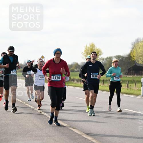 12.04.2026 - 45. Internationalen Wilhelmsburger Insellauf Dr. Thomas Lammeyer http://msf.ph/oto/9445152 12.04.2026 10:21:31 Laufen 4424, 322, 3556, 2176, 4088, 2992 meine-sportfotos.de