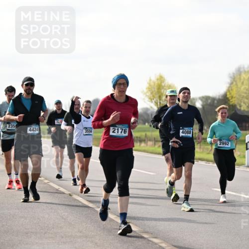 12.04.2026 - 45. Internationalen Wilhelmsburger Insellauf Dr. Thomas Lammeyer http://msf.ph/oto/9445154 12.04.2026 10:21:31 Laufen 235, 4424, 32, 3556, 2176, 4088, 2992 meine-sportfotos.de