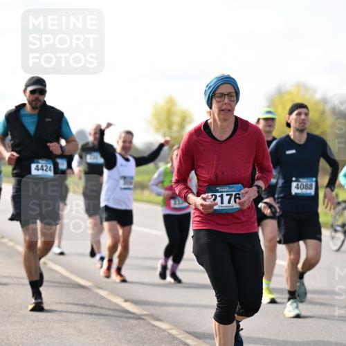 12.04.2026 - 45. Internationalen Wilhelmsburger Insellauf Dr. Thomas Lammeyer http://msf.ph/oto/9445163 12.04.2026 10:21:33 Laufen 4424, 2176, 4088, 2992 meine-sportfotos.de