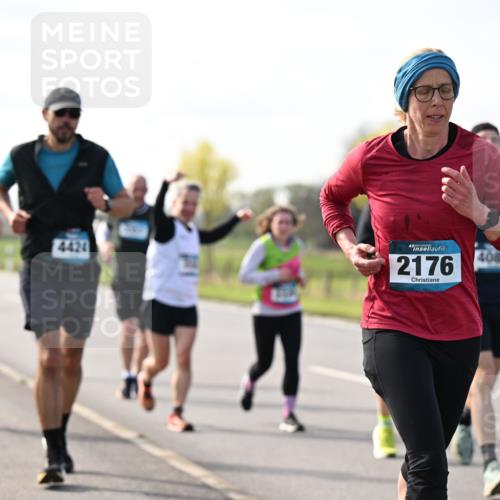 12.04.2026 - 45. Internationalen Wilhelmsburger Insellauf Dr. Thomas Lammeyer http://msf.ph/oto/9445165 12.04.2026 10:21:33 Laufen 4424, 45, 2176 meine-sportfotos.de