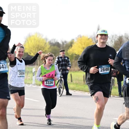 12.04.2026 - 45. Internationalen Wilhelmsburger Insellauf Dr. Thomas Lammeyer http://msf.ph/oto/9445170 12.04.2026 10:21:34 Laufen 4424, 3556, 3326, 2846, 4088, 29 meine-sportfotos.de