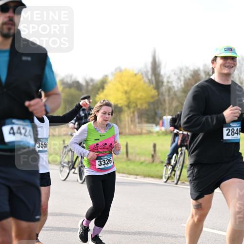 12.04.2026 - 45. Internationalen Wilhelmsburger Insellauf Dr. Thomas Lammeyer http://msf.ph/oto/9445173 12.04.2026 10:21:35 Laufen 335, 4424, 3556, 3326, 284 meine-sportfotos.de