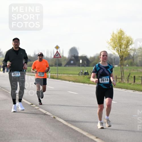12.04.2026 - 45. Internationalen Wilhelmsburger Insellauf Dr. Thomas Lammeyer http://msf.ph/oto/9445189 12.04.2026 10:21:46 Laufen 2672, 4659, 2618 meine-sportfotos.de