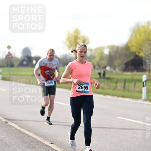 12.04.2026 - 45. Internationalen Wilhelmsburger Insellauf Dr. Thomas Lammeyer http://msf.ph/oto/9445214 12.04.2026 10:21:54 Laufen 5803, 3855, 2655 meine-sportfotos.de