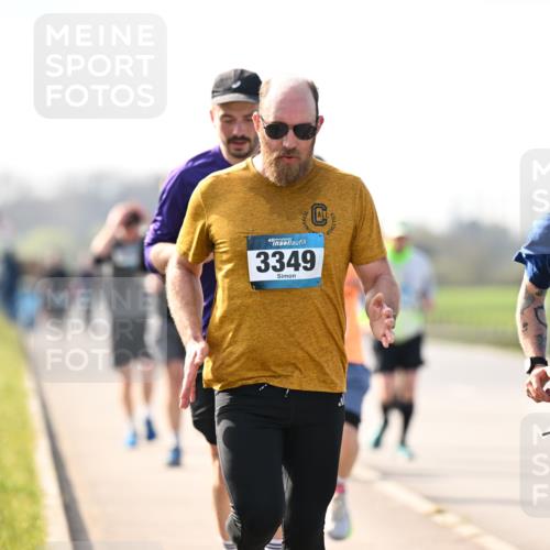 12.04.2026 - 45. Internationalen Wilhelmsburger Insellauf Dr. Thomas Lammeyer http://msf.ph/oto/9445221 12.04.2026 10:22:14 Laufen 45, 3349, 3332 meine-sportfotos.de
