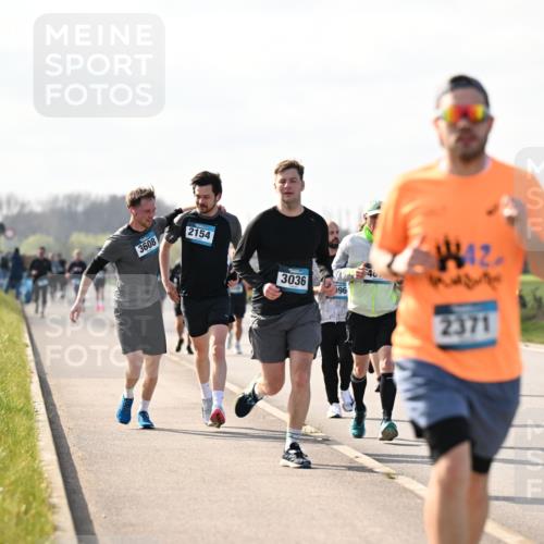 12.04.2026 - 45. Internationalen Wilhelmsburger Insellauf Dr. Thomas Lammeyer http://msf.ph/oto/9445233 12.04.2026 10:22:17 Laufen 3608, 2154, 3036, 96, 442, 2371 meine-sportfotos.de