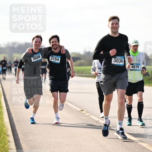 12.04.2026 - 45. Internationalen Wilhelmsburger Insellauf Dr. Thomas Lammeyer http://msf.ph/oto/9445243 12.04.2026 10:22:19 Laufen 3608, 2154, 39, 3036, 4675 meine-sportfotos.de
