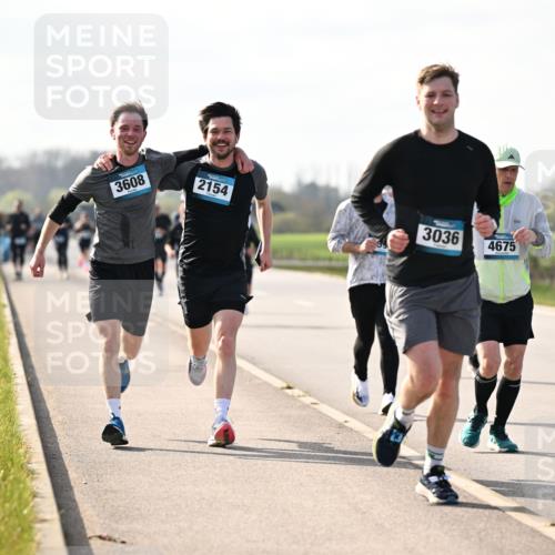 12.04.2026 - 45. Internationalen Wilhelmsburger Insellauf Dr. Thomas Lammeyer http://msf.ph/oto/9445245 12.04.2026 10:22:19 Laufen 3608, 2154, 3036, 4675 meine-sportfotos.de