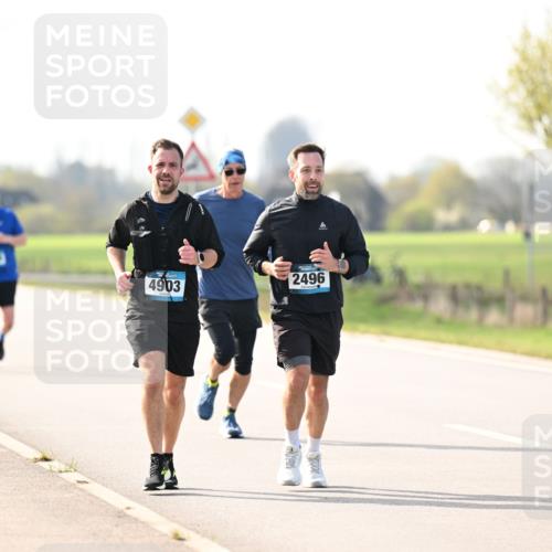 12.04.2026 - 45. Internationalen Wilhelmsburger Insellauf Dr. Thomas Lammeyer http://msf.ph/oto/9445274 12.04.2026 10:22:26 Laufen 4903, 2496 meine-sportfotos.de