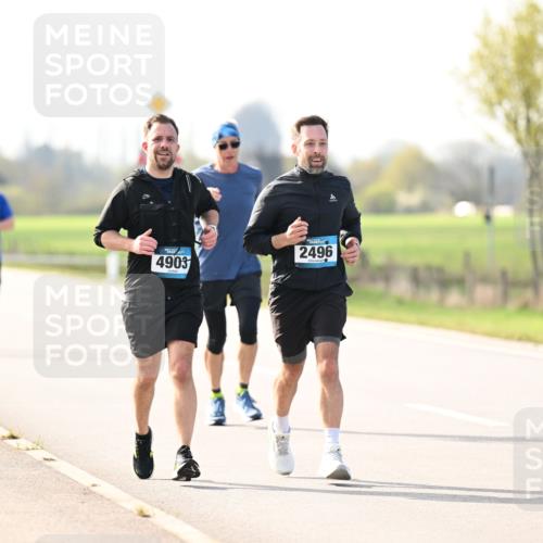12.04.2026 - 45. Internationalen Wilhelmsburger Insellauf Dr. Thomas Lammeyer http://msf.ph/oto/9445277 12.04.2026 10:22:26 Laufen 4903, 2496 meine-sportfotos.de