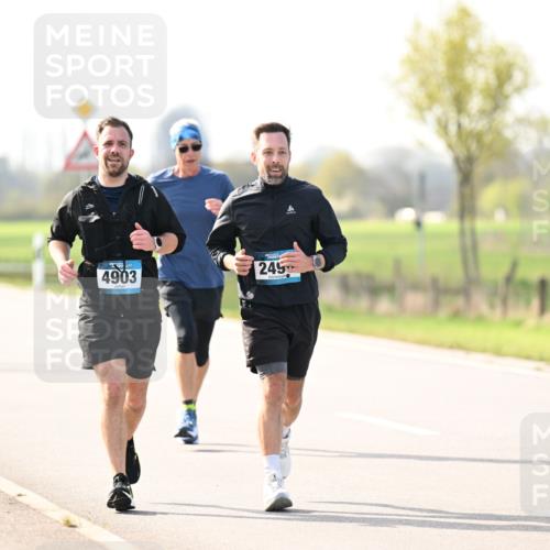 12.04.2026 - 45. Internationalen Wilhelmsburger Insellauf Dr. Thomas Lammeyer http://msf.ph/oto/9445280 12.04.2026 10:22:27 Laufen 4903, 249 meine-sportfotos.de