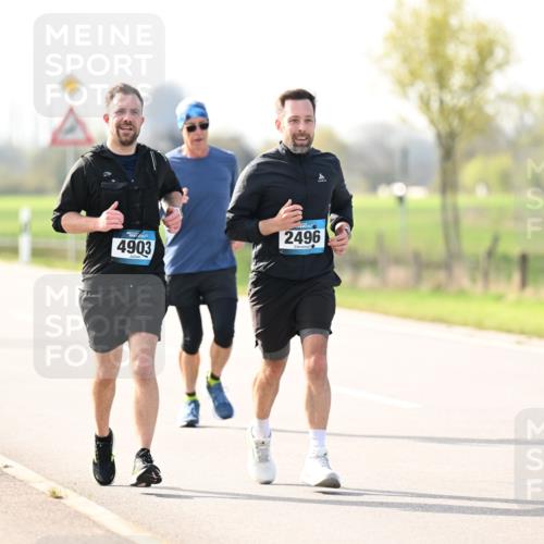 12.04.2026 - 45. Internationalen Wilhelmsburger Insellauf Dr. Thomas Lammeyer http://msf.ph/oto/9445282 12.04.2026 10:22:27 Laufen 4903, 2496 meine-sportfotos.de