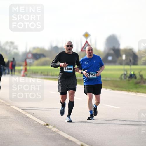 12.04.2026 - 45. Internationalen Wilhelmsburger Insellauf Dr. Thomas Lammeyer http://msf.ph/oto/9445296 12.04.2026 10:22:31 Laufen 3887, 3923, 3488, 4756 meine-sportfotos.de