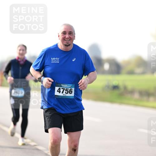 12.04.2026 - 45. Internationalen Wilhelmsburger Insellauf Dr. Thomas Lammeyer http://msf.ph/oto/9445321 12.04.2026 10:22:36 Laufen 3007, 4756 meine-sportfotos.de