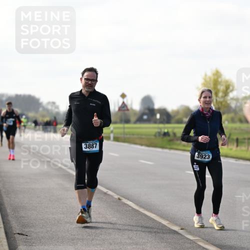 12.04.2026 - 45. Internationalen Wilhelmsburger Insellauf Dr. Thomas Lammeyer http://msf.ph/oto/9445324 12.04.2026 10:22:39 Laufen 3887, 3923 meine-sportfotos.de