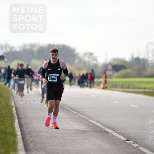 12.04.2026 - 45. Internationalen Wilhelmsburger Insellauf Dr. Thomas Lammeyer http://msf.ph/oto/9445328 12.04.2026 10:22:41 Laufen 2506 meine-sportfotos.de
