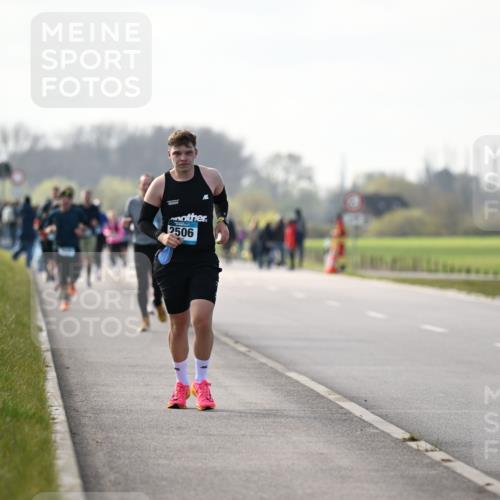 12.04.2026 - 45. Internationalen Wilhelmsburger Insellauf Dr. Thomas Lammeyer http://msf.ph/oto/9445331 12.04.2026 10:22:42 Laufen 2506 meine-sportfotos.de