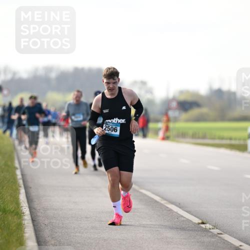 12.04.2026 - 45. Internationalen Wilhelmsburger Insellauf Dr. Thomas Lammeyer http://msf.ph/oto/9445341 12.04.2026 10:22:43 Laufen 2506 meine-sportfotos.de