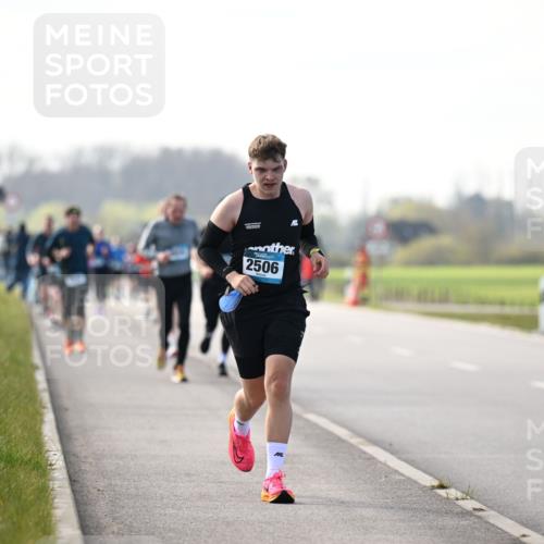 12.04.2026 - 45. Internationalen Wilhelmsburger Insellauf Dr. Thomas Lammeyer http://msf.ph/oto/9445343 12.04.2026 10:22:43 Laufen 2506 meine-sportfotos.de