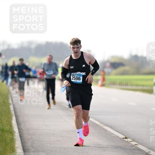 12.04.2026 - 45. Internationalen Wilhelmsburger Insellauf Dr. Thomas Lammeyer http://msf.ph/oto/9445346 12.04.2026 10:22:44 Laufen 2506 meine-sportfotos.de