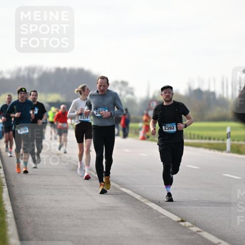 12.04.2026 - 45. Internationalen Wilhelmsburger Insellauf Dr. Thomas Lammeyer http://msf.ph/oto/9445362 12.04.2026 10:22:48 Laufen 3329, 3039, 28, 2392 meine-sportfotos.de