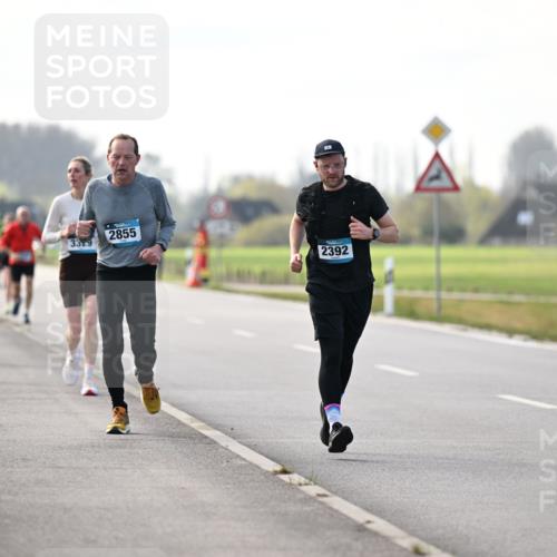 12.04.2026 - 45. Internationalen Wilhelmsburger Insellauf Dr. Thomas Lammeyer http://msf.ph/oto/9445373 12.04.2026 10:22:49 Laufen 3039, 3329, 2855, 2392 meine-sportfotos.de