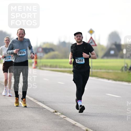 12.04.2026 - 45. Internationalen Wilhelmsburger Insellauf Dr. Thomas Lammeyer http://msf.ph/oto/9445379 12.04.2026 10:22:50 Laufen 3039, 3329, 2855, 2392 meine-sportfotos.de