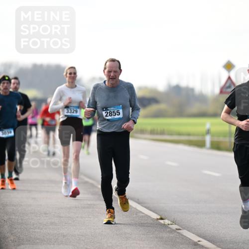 12.04.2026 - 45. Internationalen Wilhelmsburger Insellauf Dr. Thomas Lammeyer http://msf.ph/oto/9445388 12.04.2026 10:22:51 Laufen 3329, 2855, 3039, 2392 meine-sportfotos.de