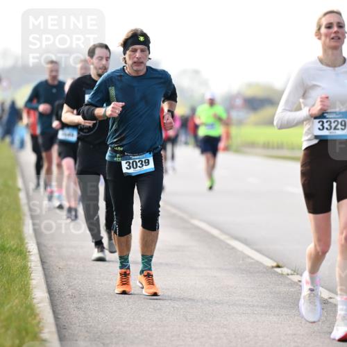 12.04.2026 - 45. Internationalen Wilhelmsburger Insellauf Dr. Thomas Lammeyer http://msf.ph/oto/9445408 12.04.2026 10:22:56 Laufen 3039, 3329 meine-sportfotos.de