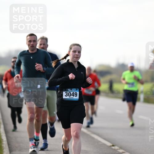 12.04.2026 - 45. Internationalen Wilhelmsburger Insellauf Dr. Thomas Lammeyer http://msf.ph/oto/9445411 12.04.2026 10:23:01 Laufen 3049 meine-sportfotos.de