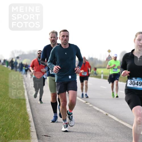12.04.2026 - 45. Internationalen Wilhelmsburger Insellauf Dr. Thomas Lammeyer http://msf.ph/oto/9445420 12.04.2026 10:23:03 Laufen 38, 3049 meine-sportfotos.de