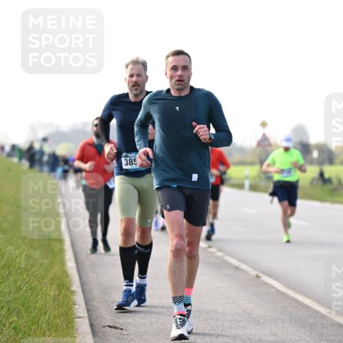 12.04.2026 - 45. Internationalen Wilhelmsburger Insellauf Dr. Thomas Lammeyer http://msf.ph/oto/9445422 12.04.2026 10:23:04 Laufen 385, 3049 meine-sportfotos.de