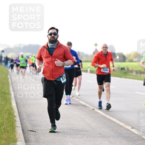 12.04.2026 - 45. Internationalen Wilhelmsburger Insellauf Dr. Thomas Lammeyer http://msf.ph/oto/9445437 12.04.2026 10:23:07 Laufen 57, 5284, 4789 meine-sportfotos.de