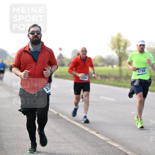 12.04.2026 - 45. Internationalen Wilhelmsburger Insellauf Dr. Thomas Lammeyer http://msf.ph/oto/9445443 12.04.2026 10:23:08 Laufen 57, 4789 meine-sportfotos.de