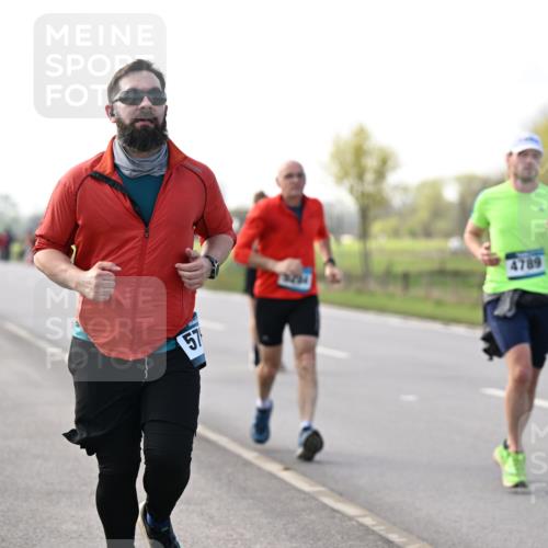 12.04.2026 - 45. Internationalen Wilhelmsburger Insellauf Dr. Thomas Lammeyer http://msf.ph/oto/9445448 12.04.2026 10:23:08 Laufen 57, 9291, 4789 meine-sportfotos.de