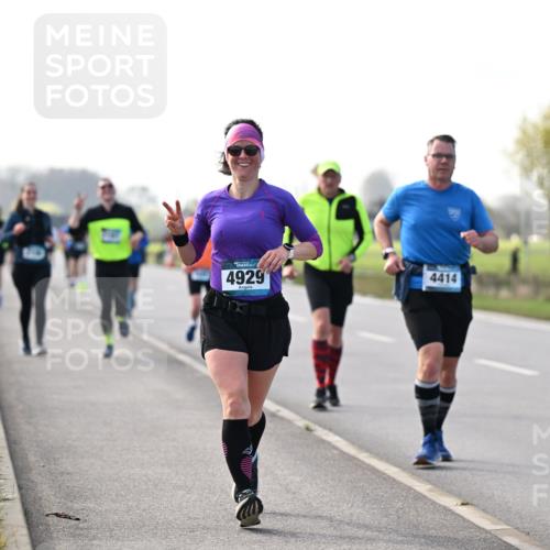 12.04.2026 - 45. Internationalen Wilhelmsburger Insellauf Dr. Thomas Lammeyer http://msf.ph/oto/9445516 12.04.2026 10:23:24 Laufen 4929, 4414 meine-sportfotos.de