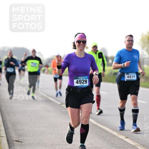 12.04.2026 - 45. Internationalen Wilhelmsburger Insellauf Dr. Thomas Lammeyer http://msf.ph/oto/9445519 12.04.2026 10:23:24 Laufen 4929, 4414 meine-sportfotos.de