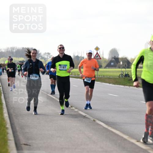 12.04.2026 - 45. Internationalen Wilhelmsburger Insellauf Dr. Thomas Lammeyer http://msf.ph/oto/9445532 12.04.2026 10:23:27 Laufen 2198, 2197, 4689 meine-sportfotos.de