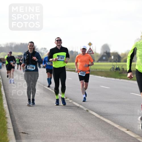 12.04.2026 - 45. Internationalen Wilhelmsburger Insellauf Dr. Thomas Lammeyer http://msf.ph/oto/9445533 12.04.2026 10:23:27 Laufen 2198, 2197, 4689 meine-sportfotos.de