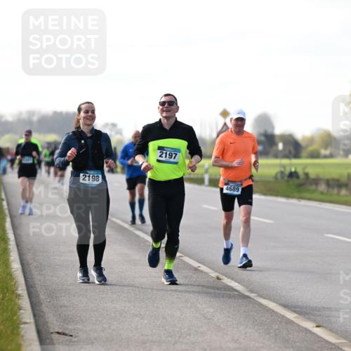 12.04.2026 - 45. Internationalen Wilhelmsburger Insellauf Dr. Thomas Lammeyer http://msf.ph/oto/9445538 12.04.2026 10:23:28 Laufen 2198, 2197, 4689 meine-sportfotos.de