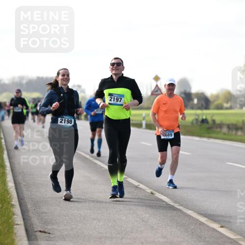 12.04.2026 - 45. Internationalen Wilhelmsburger Insellauf Dr. Thomas Lammeyer http://msf.ph/oto/9445539 12.04.2026 10:23:28 Laufen 2198, 2197, 689 meine-sportfotos.de