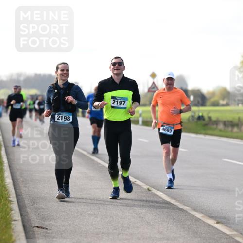 12.04.2026 - 45. Internationalen Wilhelmsburger Insellauf Dr. Thomas Lammeyer http://msf.ph/oto/9445541 12.04.2026 10:23:28 Laufen 2198, 2197, 4689 meine-sportfotos.de