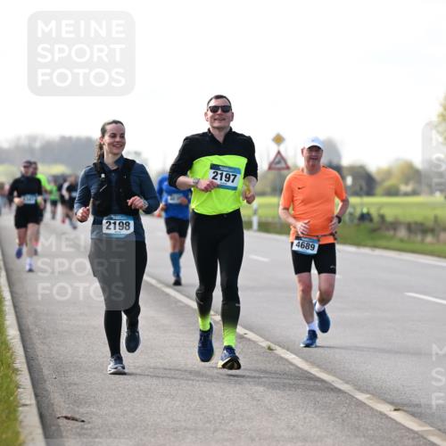 12.04.2026 - 45. Internationalen Wilhelmsburger Insellauf Dr. Thomas Lammeyer http://msf.ph/oto/9445542 12.04.2026 10:23:28 Laufen 2198, 2197, 4689 meine-sportfotos.de
