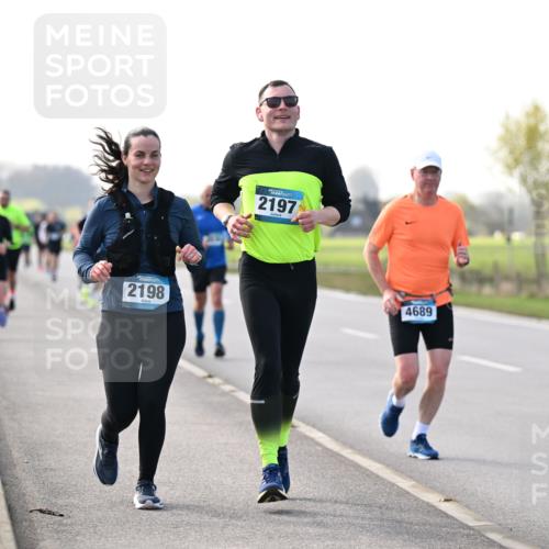 12.04.2026 - 45. Internationalen Wilhelmsburger Insellauf Dr. Thomas Lammeyer http://msf.ph/oto/9445550 12.04.2026 10:23:29 Laufen 2198, 2197, 4689 meine-sportfotos.de