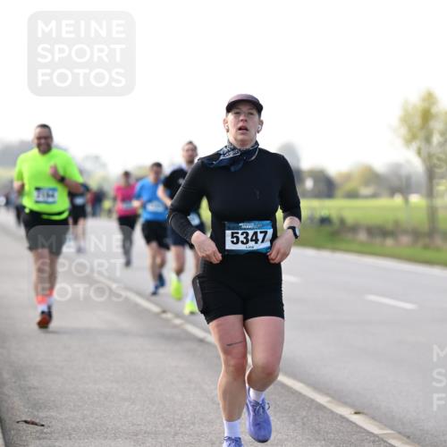 12.04.2026 - 45. Internationalen Wilhelmsburger Insellauf Dr. Thomas Lammeyer http://msf.ph/oto/9445569 12.04.2026 10:23:37 Laufen 45, 5347 meine-sportfotos.de