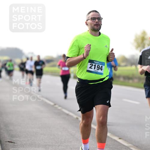 12.04.2026 - 45. Internationalen Wilhelmsburger Insellauf Dr. Thomas Lammeyer http://msf.ph/oto/9445588 12.04.2026 10:23:41 Laufen 45, 2194, 3459 meine-sportfotos.de