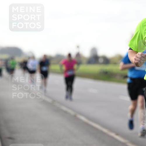 12.04.2026 - 45. Internationalen Wilhelmsburger Insellauf Dr. Thomas Lammeyer http://msf.ph/oto/9445597 12.04.2026 10:23:42 Laufen 45, 2194 meine-sportfotos.de