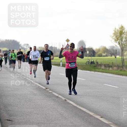 12.04.2026 - 45. Internationalen Wilhelmsburger Insellauf Dr. Thomas Lammeyer http://msf.ph/oto/9445606 12.04.2026 10:23:44 Laufen 3234, 4943 meine-sportfotos.de